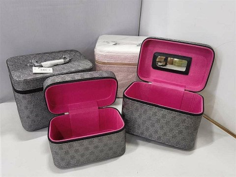 Kuferek L z lusterkiem, zapinany na zamek Adar (587632) Kuferek L z lusterkiem, zapinany na zamek Adar (587632)